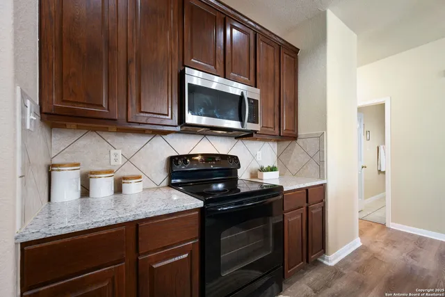 $319,900 | 1905 Walter Raleigh, Windcrest, TX 78239