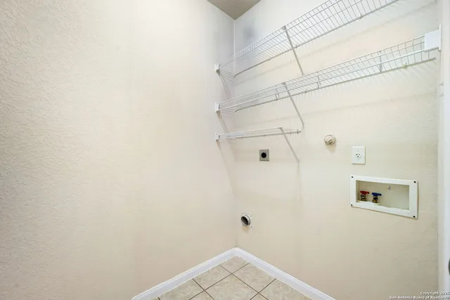 $319,900 | 1905 Walter Raleigh, Windcrest, TX 78239