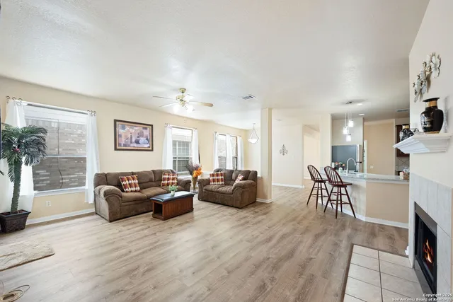 $319,900 | 1905 Walter Raleigh, Windcrest, TX 78239