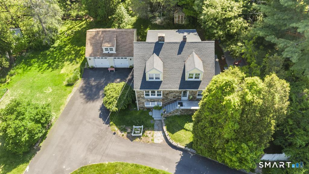 101 Sport Hill Road Easton, CT 06612 - Photo 3 of 39 Gallery Image 3