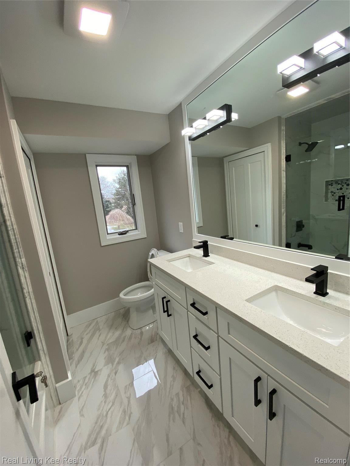 799 Snowmass Drive Rochester, MI 48309 - Photo 5 of 61 IMG_8152.jpg