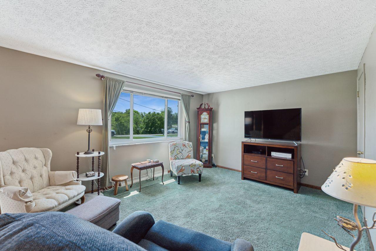 5532 Dry Ridge Road Cincinnati, OH 45252 - Photo 9 of 37 Gallery Image 9