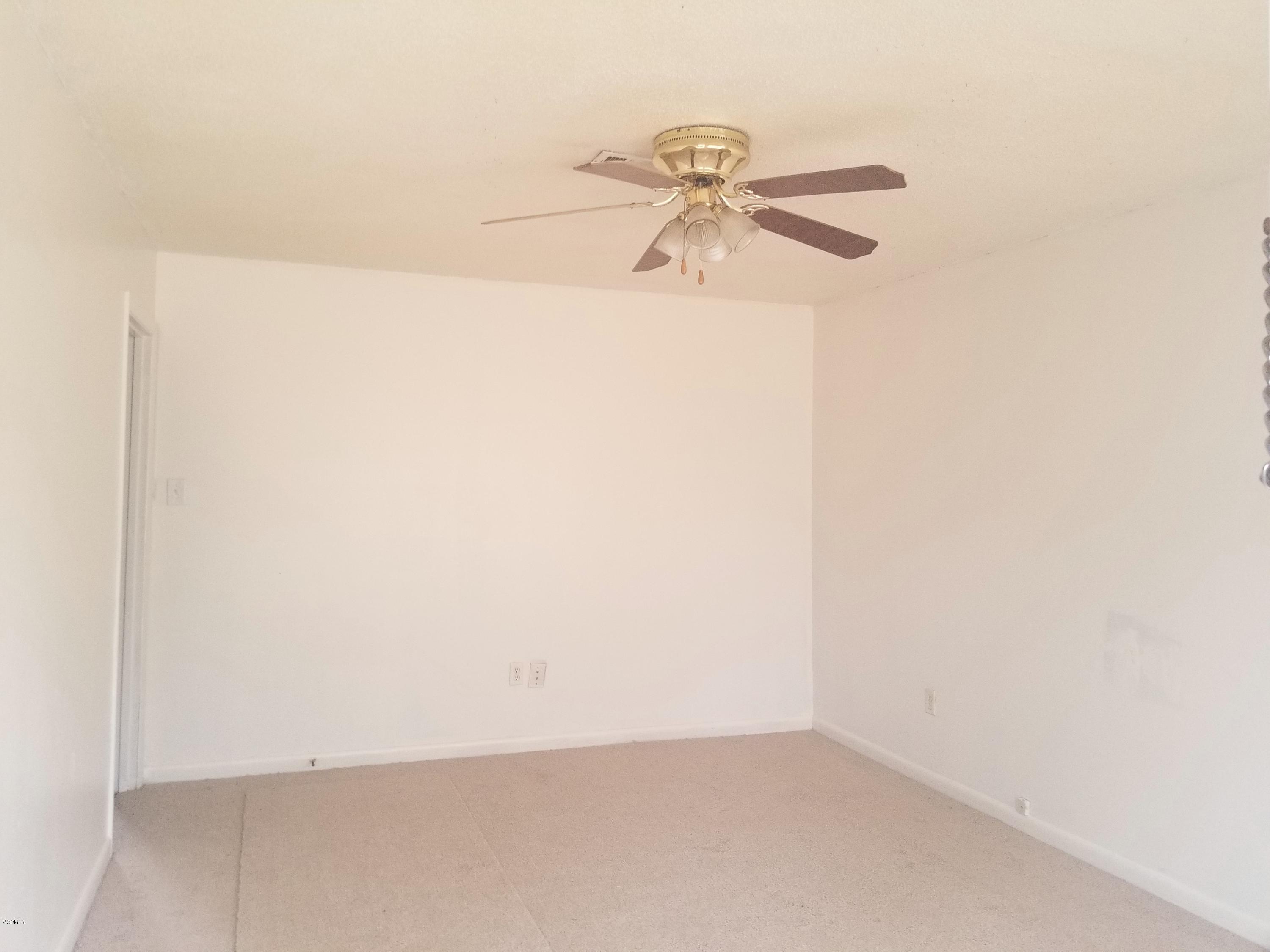 2001 C W Webb Road Gautier, MS 39553 - Photo 2 of 14 20180108_123324