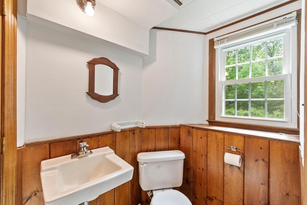 83 Providence Road Westford, MA 01886 - Photo 30 of 41