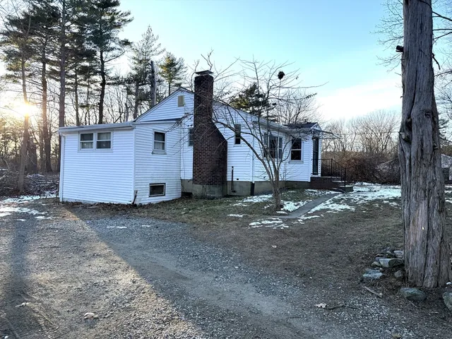 $2,700 | 414 Central Street, Unit 1, Rowley, MA 01969