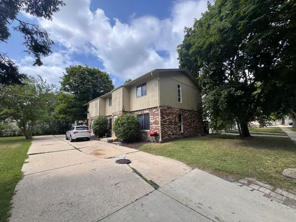 $379,900 | 8811 West Mitchell Street, Unit 8813 8815, West Allis, WI 53214