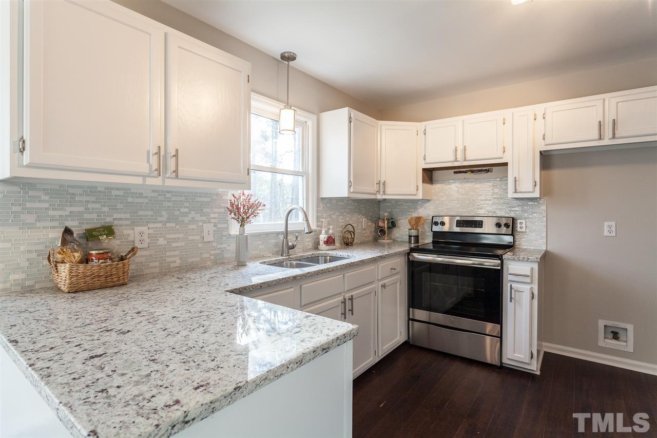 5407 Middleton Road Durham, NC 27713 - Photo 2 of 27