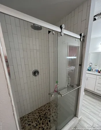 $2,200 | 6011 Forest Ridge, San Antonio, TX 78240