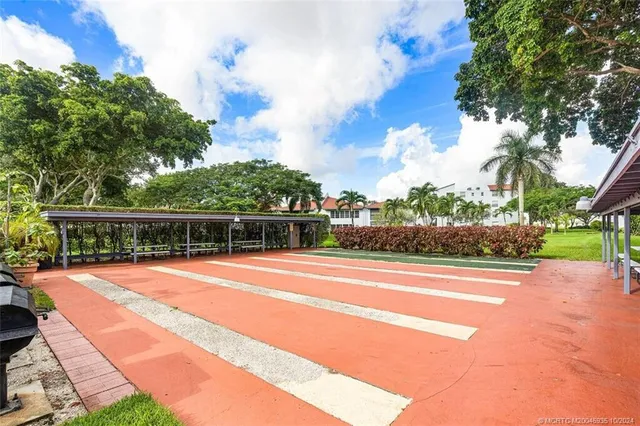 $238,000 | 14747 Cumberland Drive, Unit 3010, Delray Beach, FL 33446