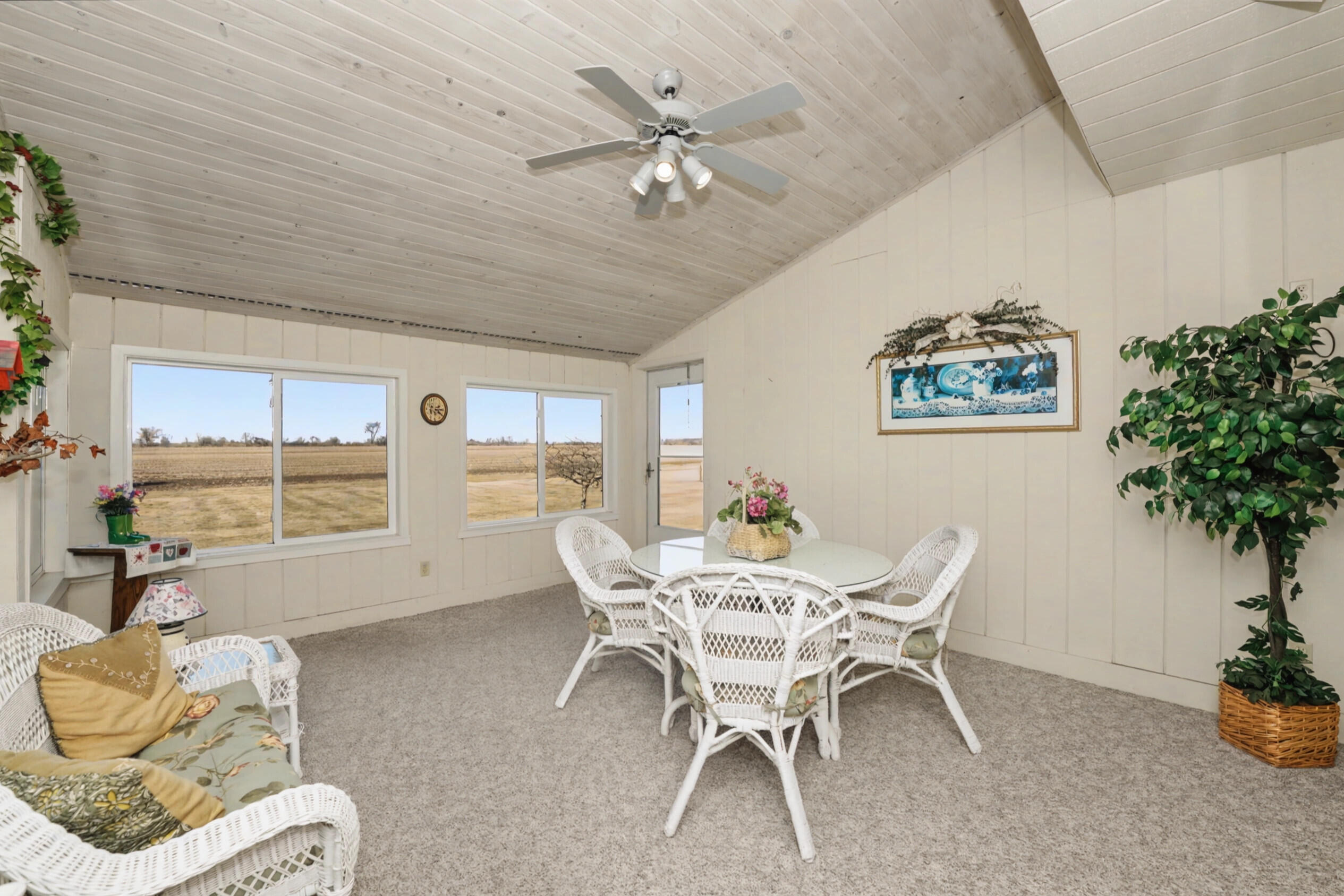 N4593 County Rd P Delavan, WI 53115 - Photo 19 of 32 Sunroom