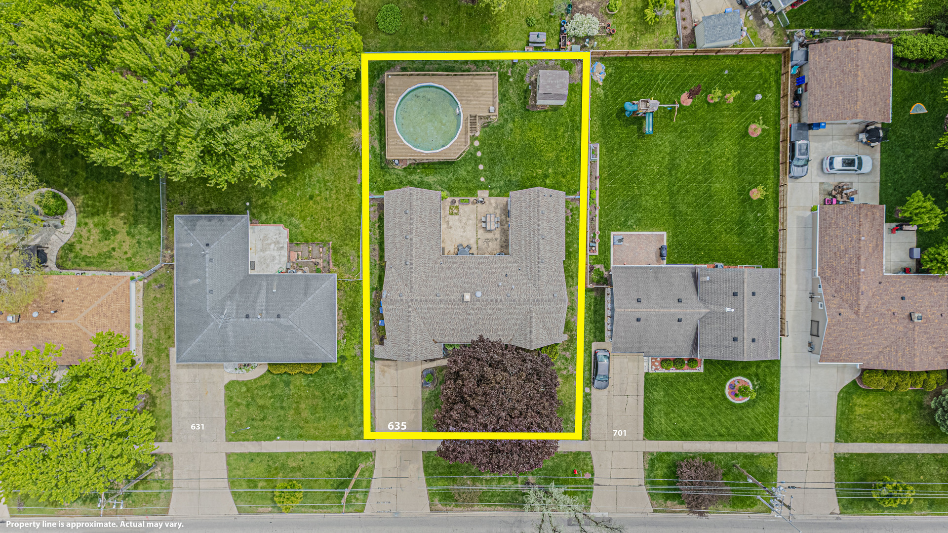 635 Springinsguth Road Schaumburg, IL 60193 - Photo 26 of 26 an aerial view of a house with a garden