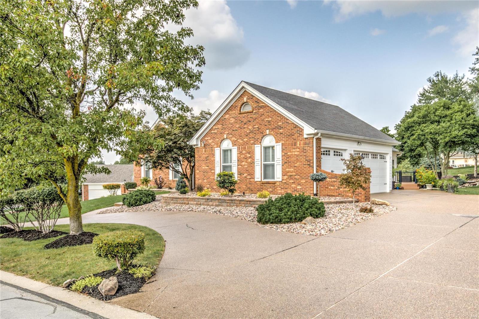 92 Gillette Circle Pass Weldon Spring, MO 63304 - Photo 3 of 45 Gallery Image 3