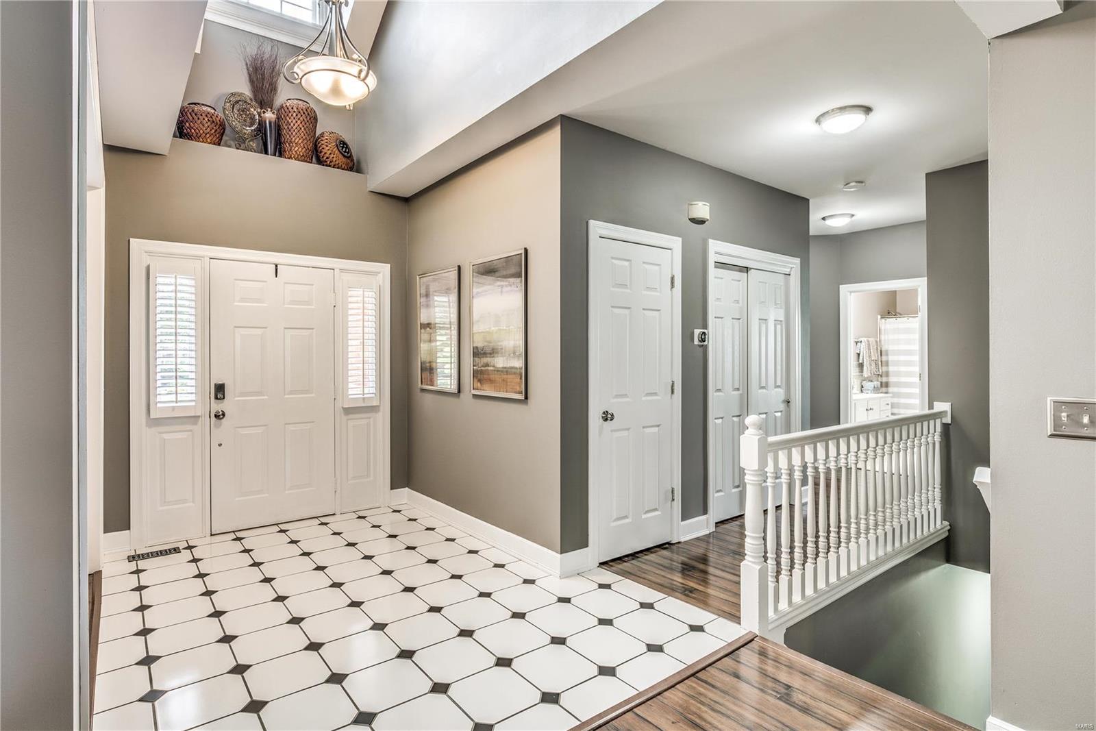 92 Gillette Circle Pass Weldon Spring, MO 63304 - Photo 5 of 45 Gallery Image 5