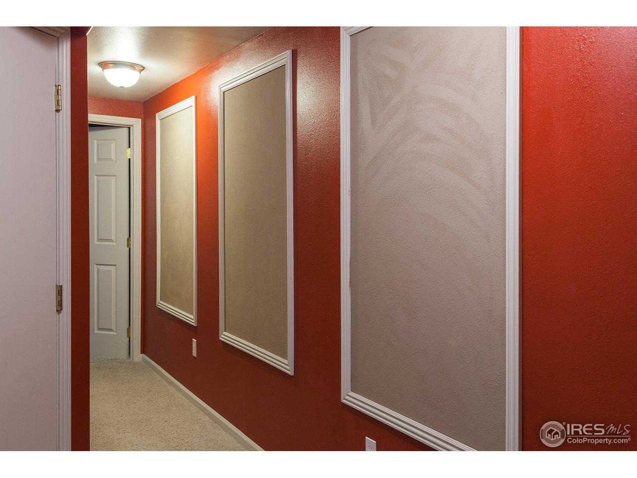 2701 West 19th St Road Greeley, CO 80634 - Photo 17 of 25 Hallway