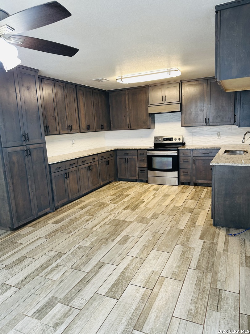 12335 Shepherd Road Atascosa, TX 78002 - Photo 11 of 52