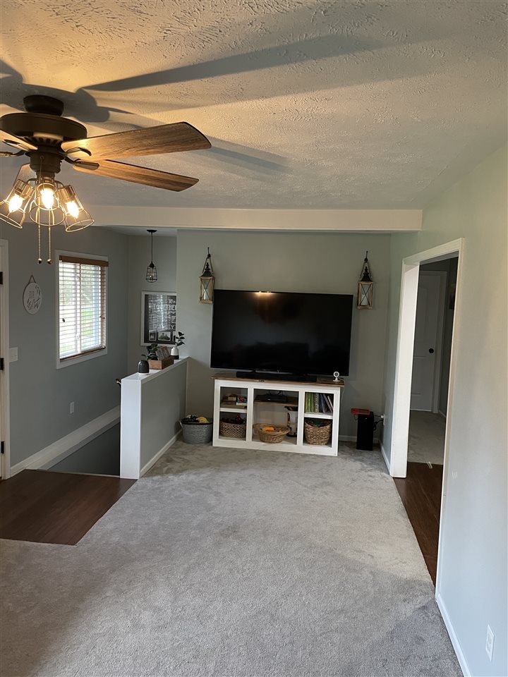 11348 Kinneville Road Eaton Rapids, MI 48827 - Photo 21 of 34 50038106-21.JPG