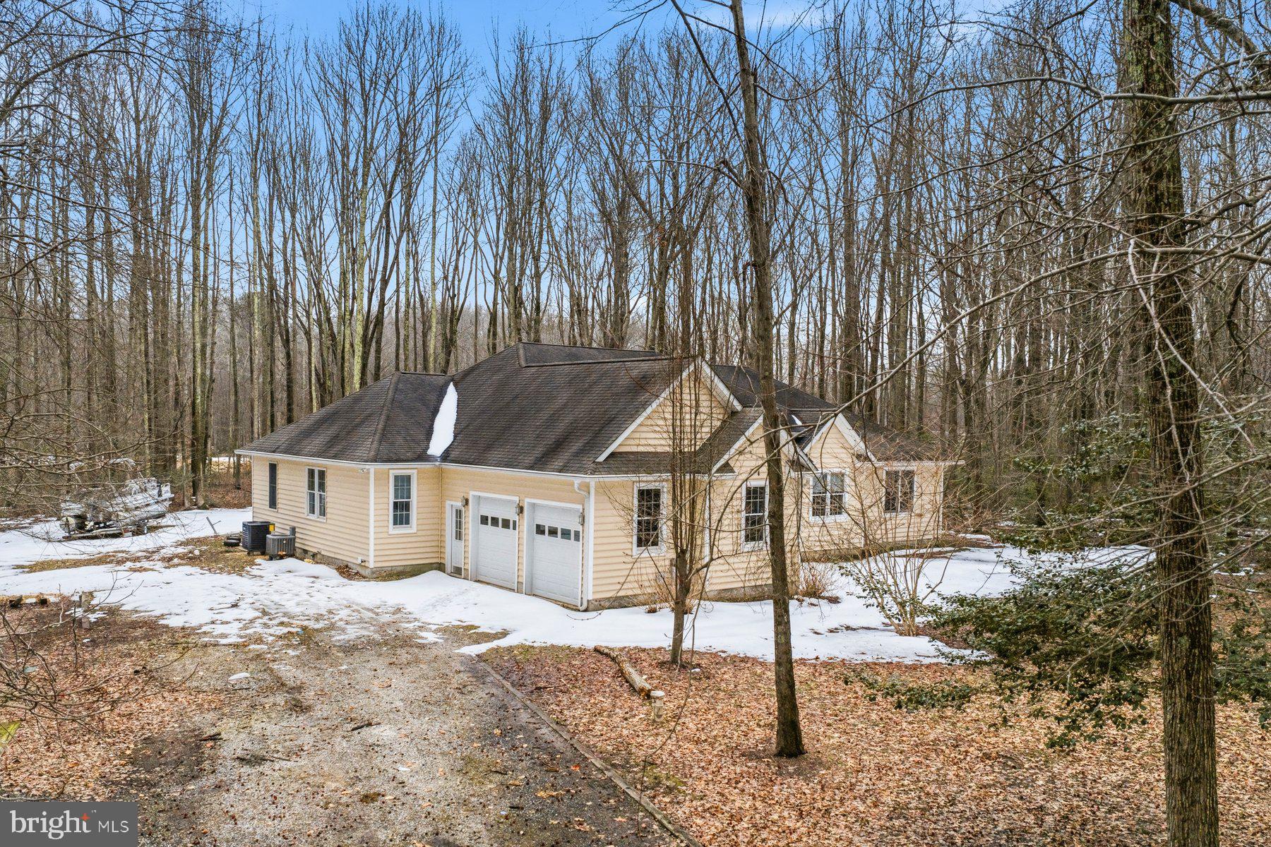 5375 Deale Churchton Road Churchton, MD 20733 - Photo 34 of 47 a house with a outdoor space