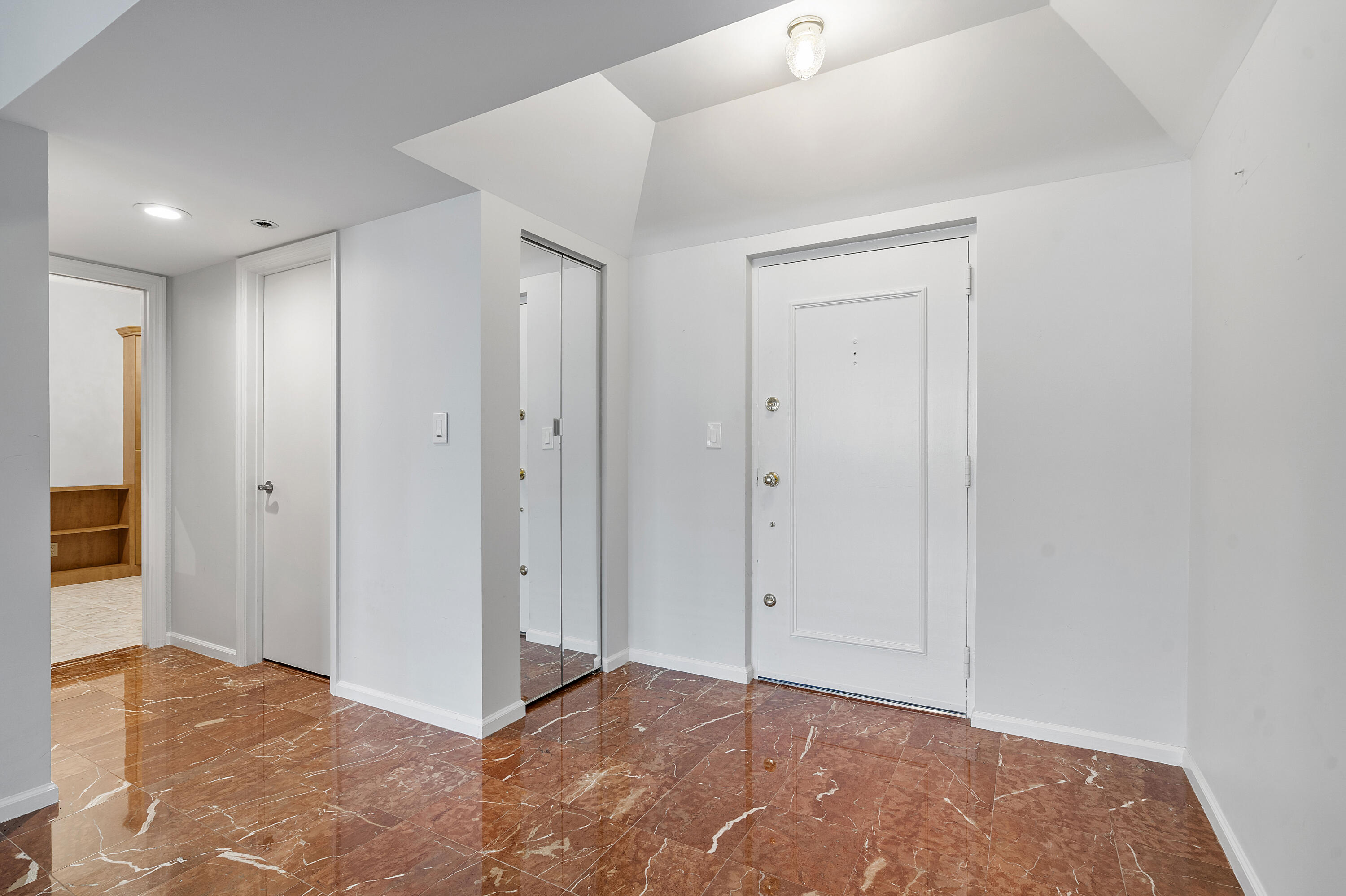 1401 South Ocean Boulevard, Unit 305 Boca Raton, FL 33432 - Photo 22 of 56 Half Bath