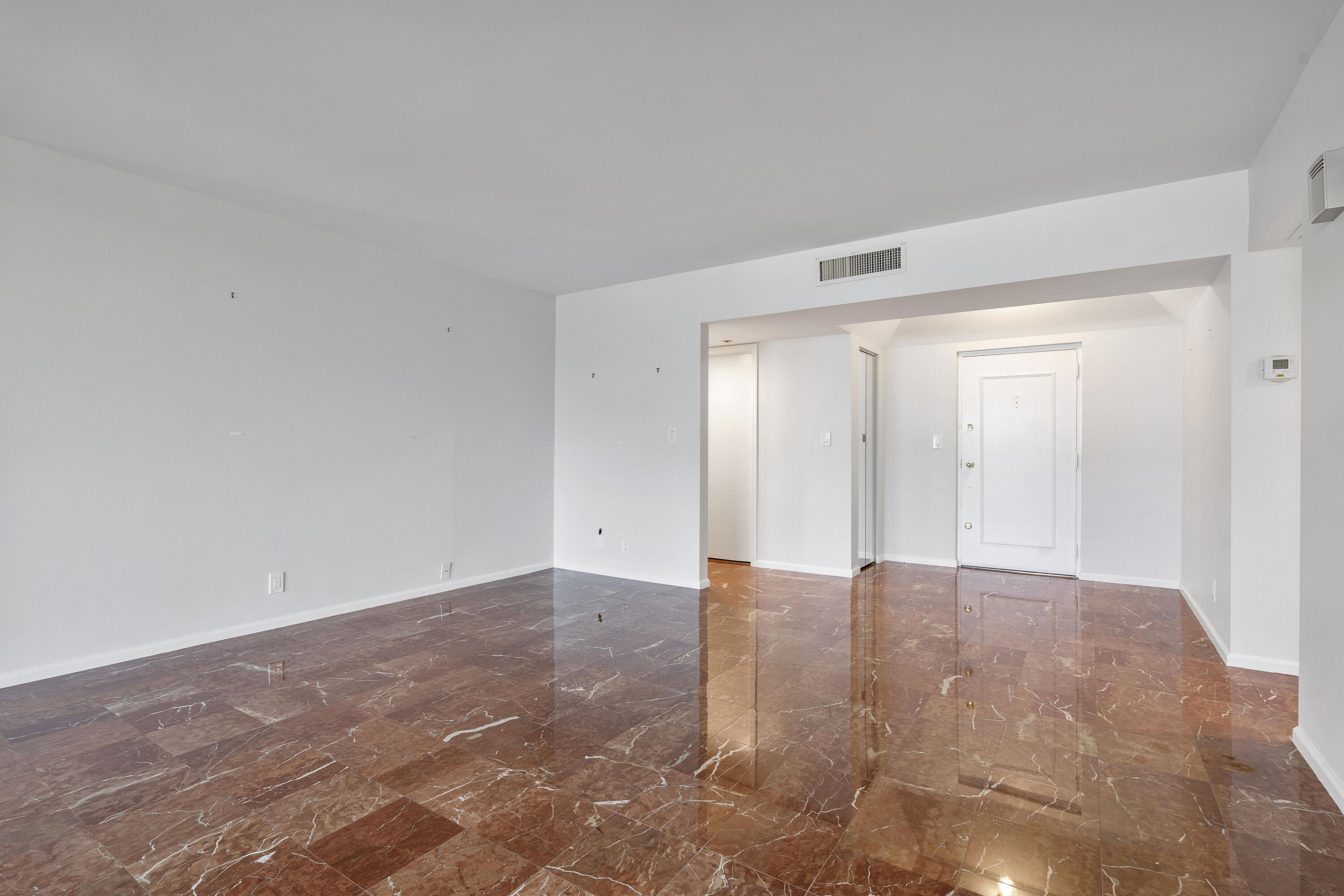 1401 South Ocean Boulevard, Unit 305 Boca Raton, FL 33432 - Photo 3 of 56 Living Room