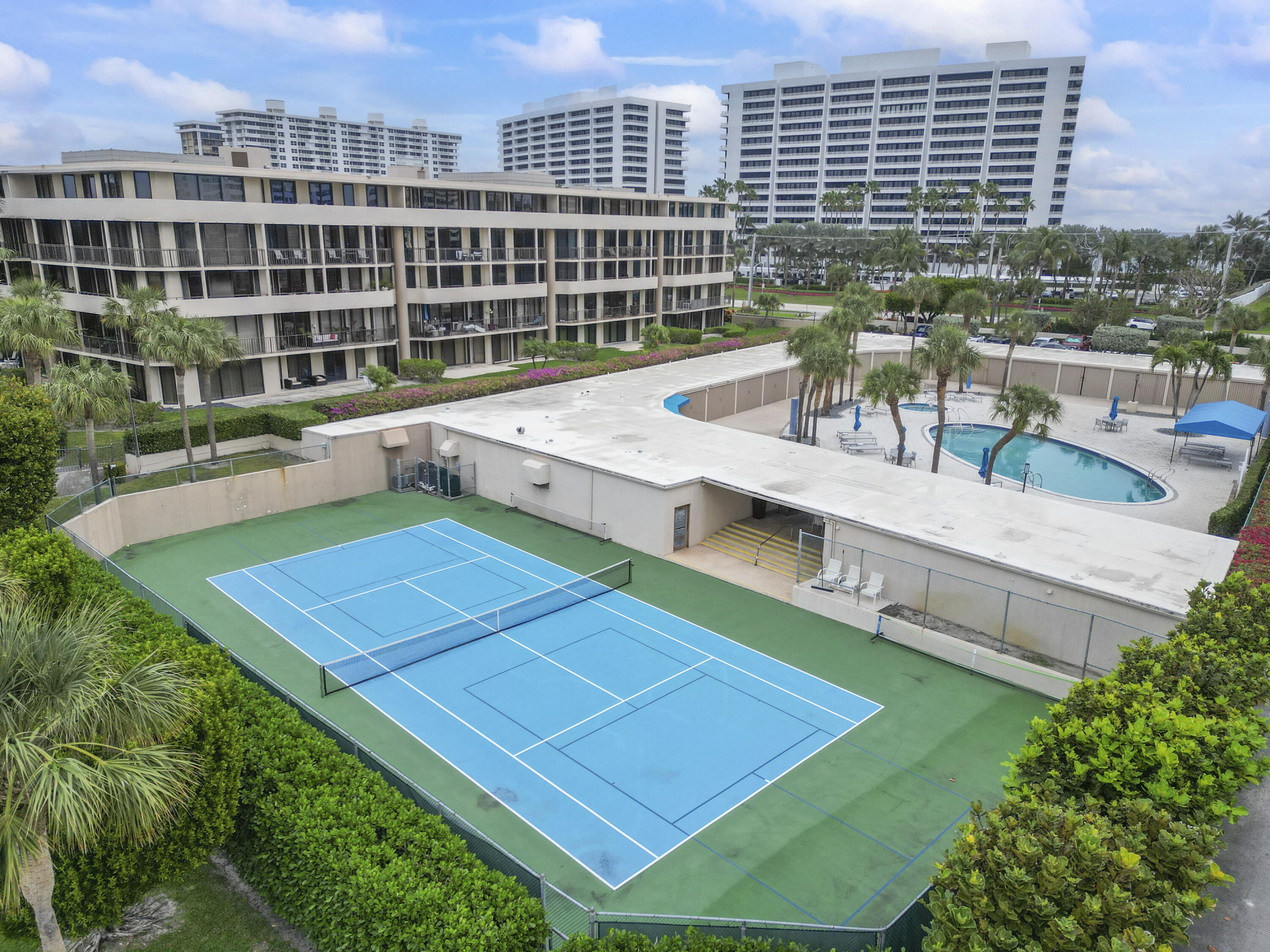 1401 South Ocean Boulevard, Unit 305 Boca Raton, FL 33432 - Photo 39 of 56 tennis