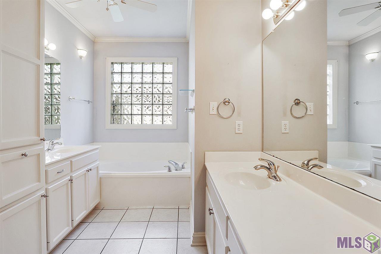17826 Jefferson Ridge Drive Baton Rouge, LA 70817 - Photo 12 of 17 Gallery Image 12