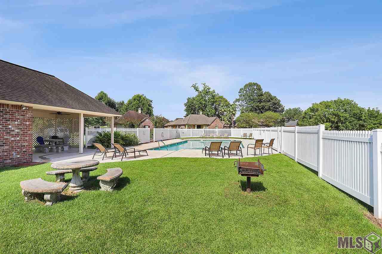17826 Jefferson Ridge Drive Baton Rouge, LA 70817 - Photo 5 of 17 Gallery Image 5
