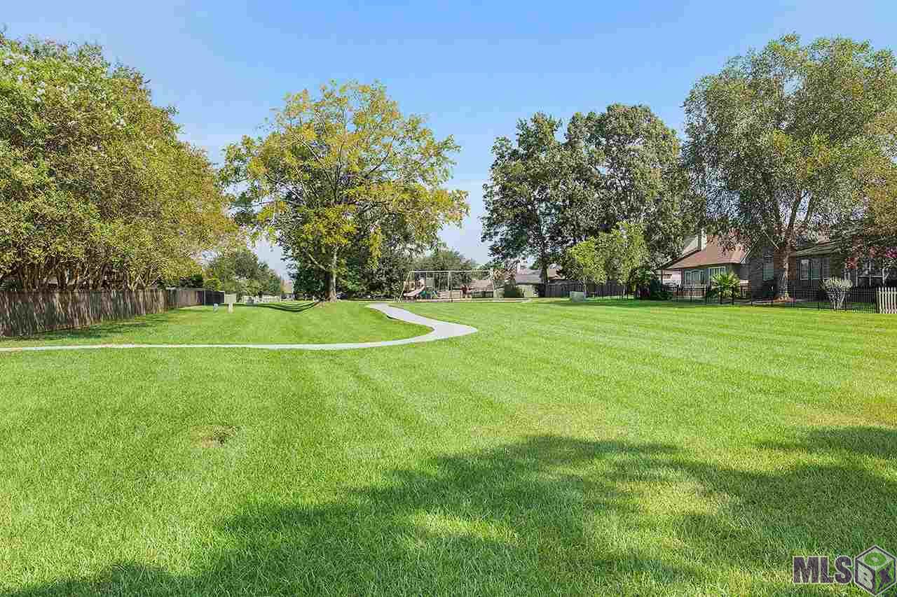 17826 Jefferson Ridge Drive Baton Rouge, LA 70817 - Photo 7 of 17 Gallery Image 7