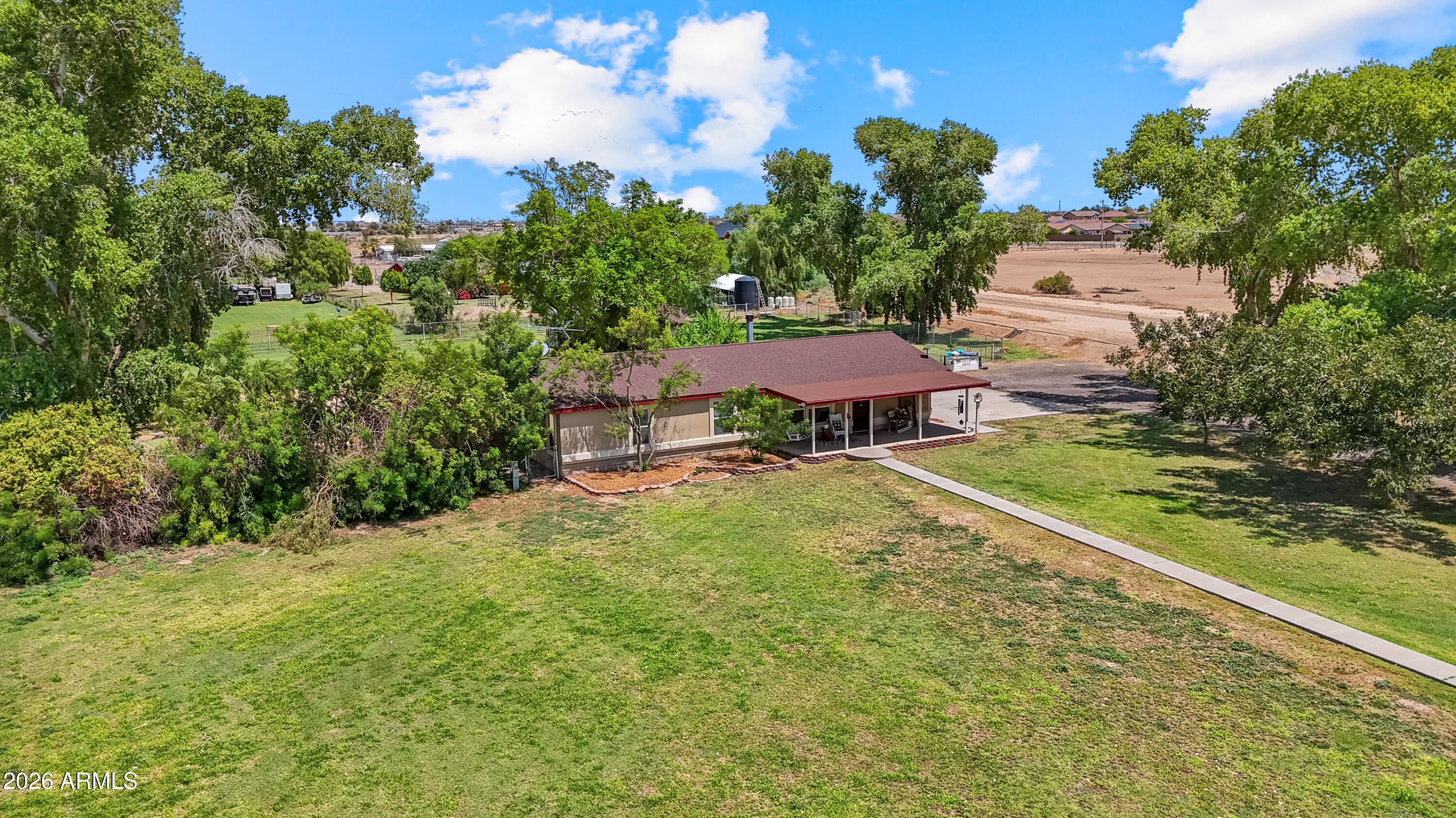 18004 West Yuma Road Goodyear, AZ 85338 - Photo 5 of 40 Front Yard