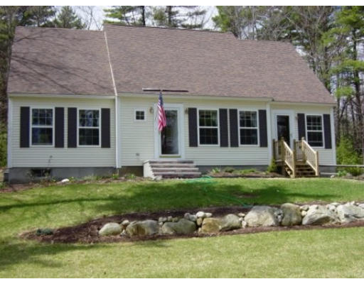 237 Mason Road Holden, MA 01522 - Photo 1 of 1 a view of a house with backyard and porch