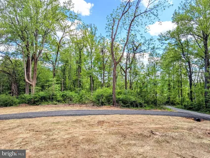 $230,000 | 3964 Hidden Valley Lane, Linden, VA 22642