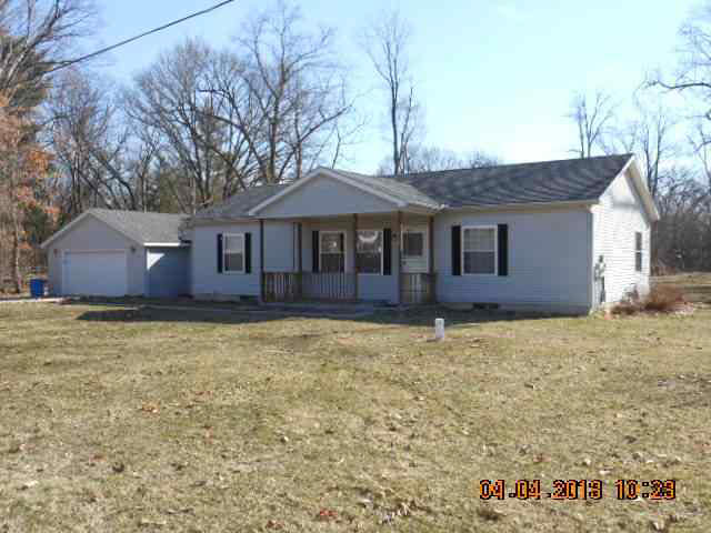 55124 Oak Road South Bend, IN 46628 - Photo 1 of 27 Gallery Image 1