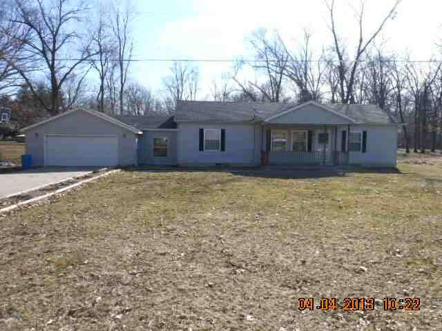 55124 Oak Road South Bend, IN 46628 - Photo 2 of 27 Gallery Image 2