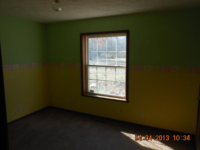55124 Oak Road South Bend, IN 46628 - Photo 14 of 27 Gallery Image 14