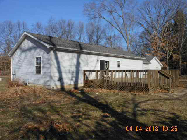 55124 Oak Road South Bend, IN 46628 - Photo 4 of 27 Gallery Image 4