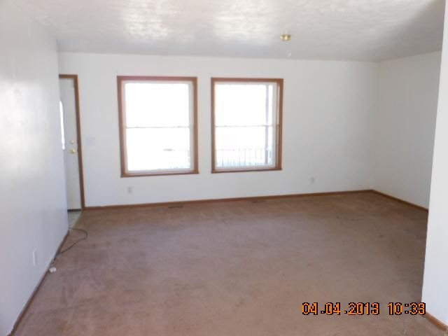 55124 Oak Road South Bend, IN 46628 - Photo 10 of 27 Gallery Image 10