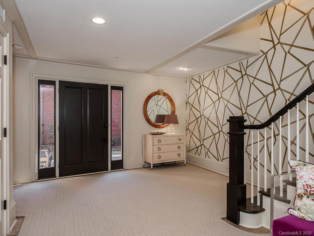 2015 Queens Road West Charlotte, NC 28207 - Photo 12 of 31 Gallery Image 12