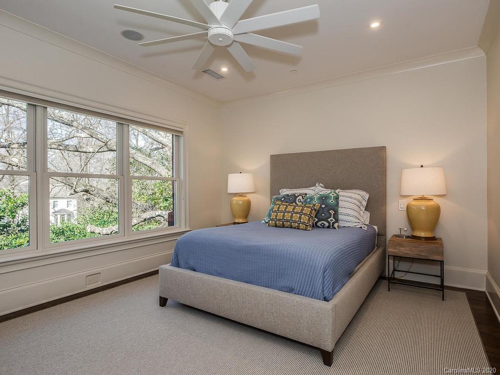2015 Queens Road West Charlotte, NC 28207 - Photo 18 of 31 Gallery Image 18