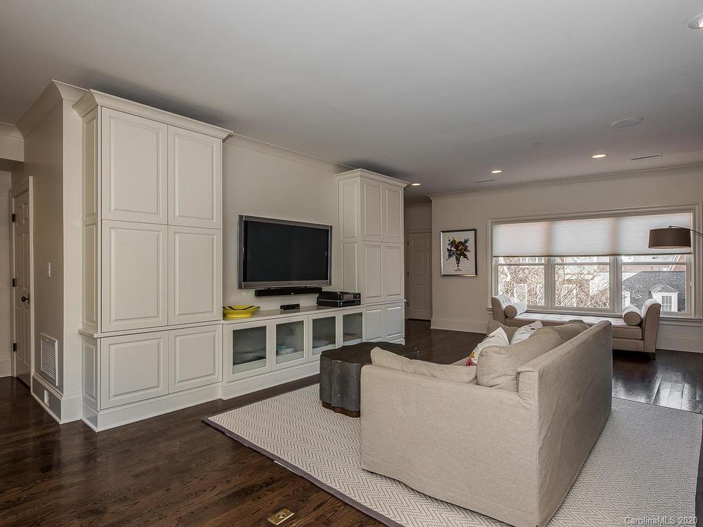 2015 Queens Road West Charlotte, NC 28207 - Photo 20 of 31 Gallery Image 20