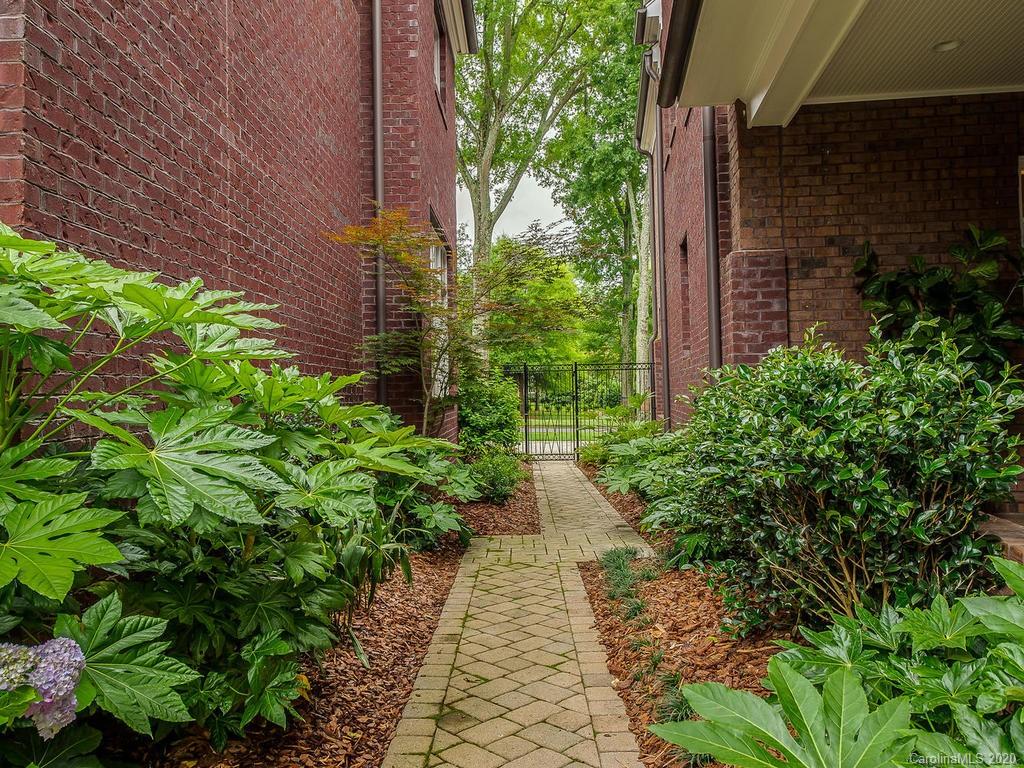 2015 Queens Road West Charlotte, NC 28207 - Photo 29 of 31 Gallery Image 29