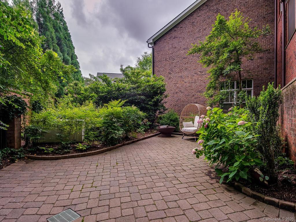 2015 Queens Road West Charlotte, NC 28207 - Photo 30 of 31 Gallery Image 30