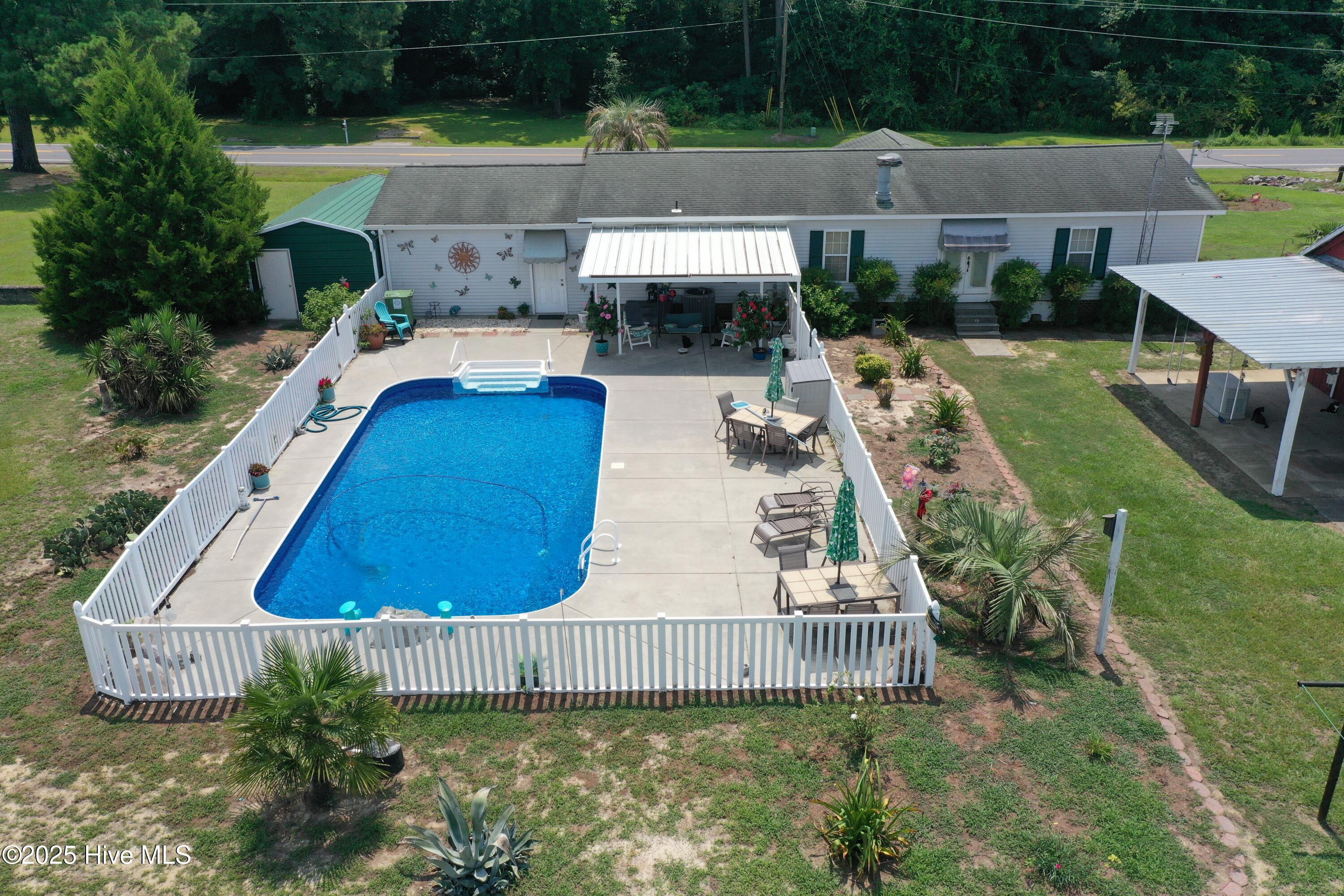 1212 South Creek Road Orrum, NC 28369 - Photo 11 of 58 19-2