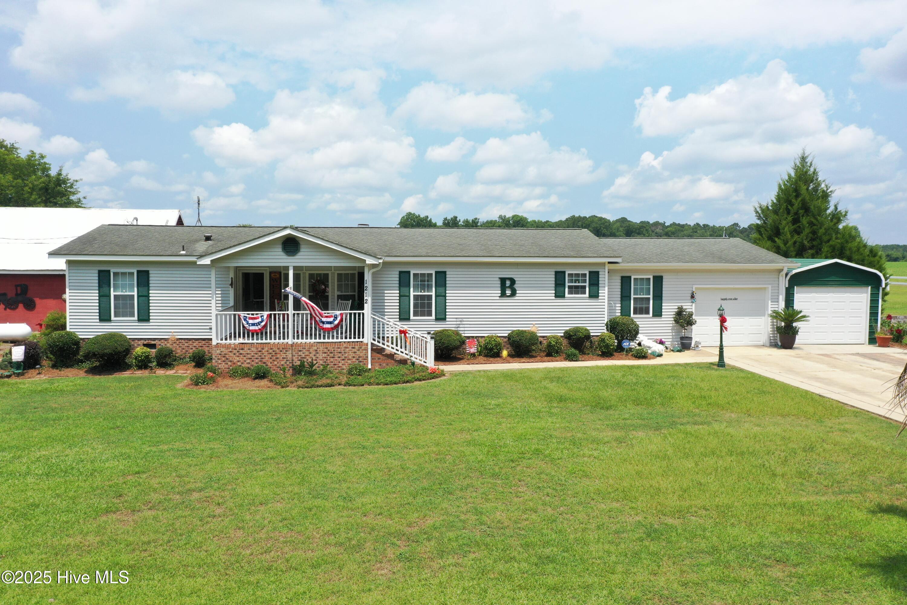 1212 South Creek Road Orrum, NC 28369 - Photo 4 of 58 2-1