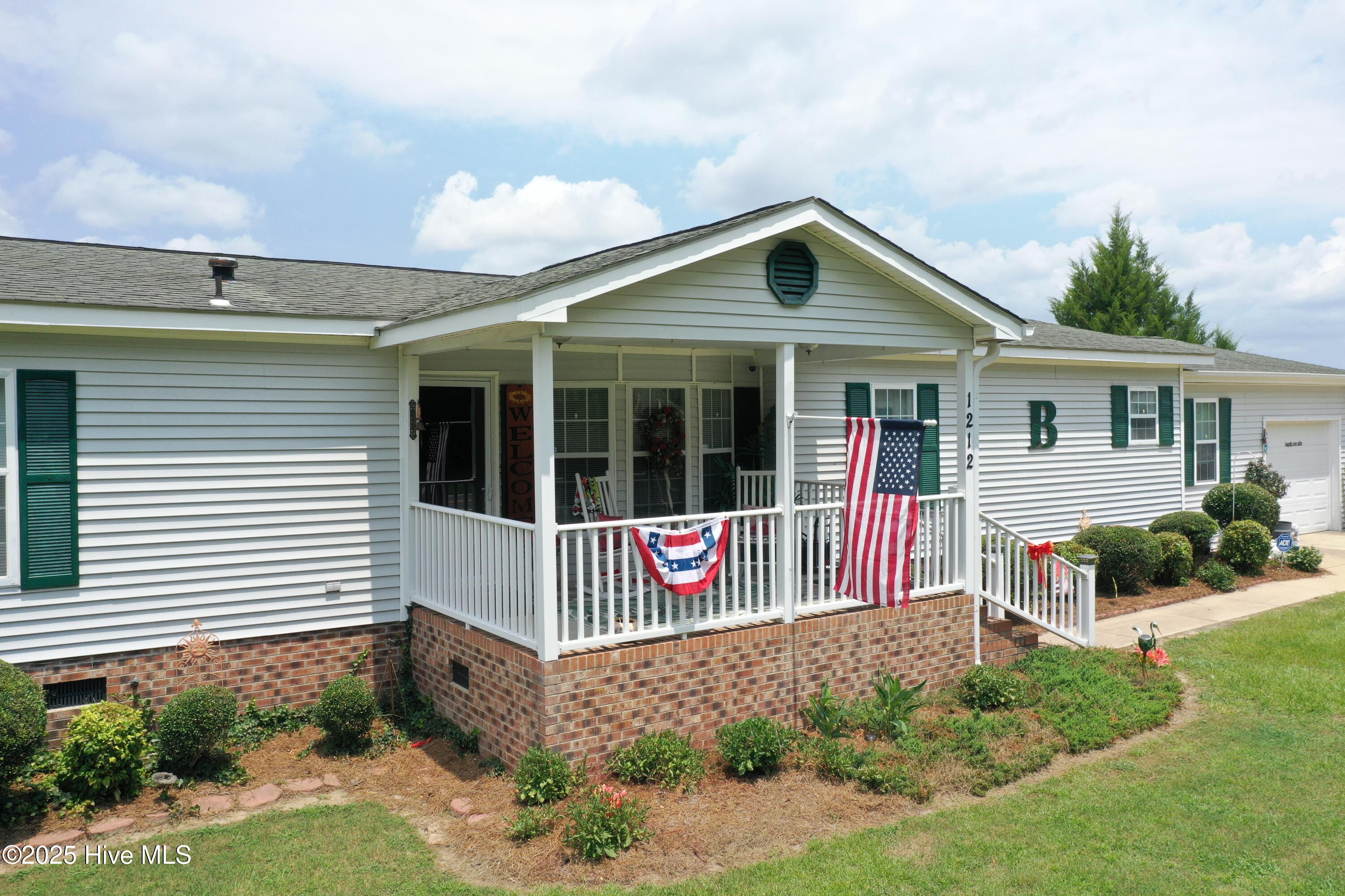1212 South Creek Road Orrum, NC 28369 - Photo 5 of 58 2-3