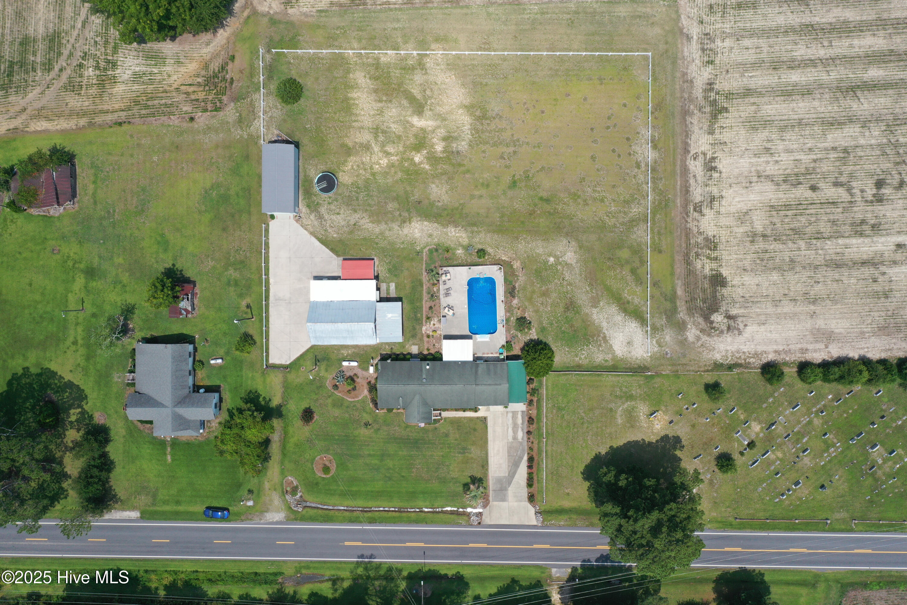 1212 South Creek Road Orrum, NC 28369 - Photo 8 of 58 4