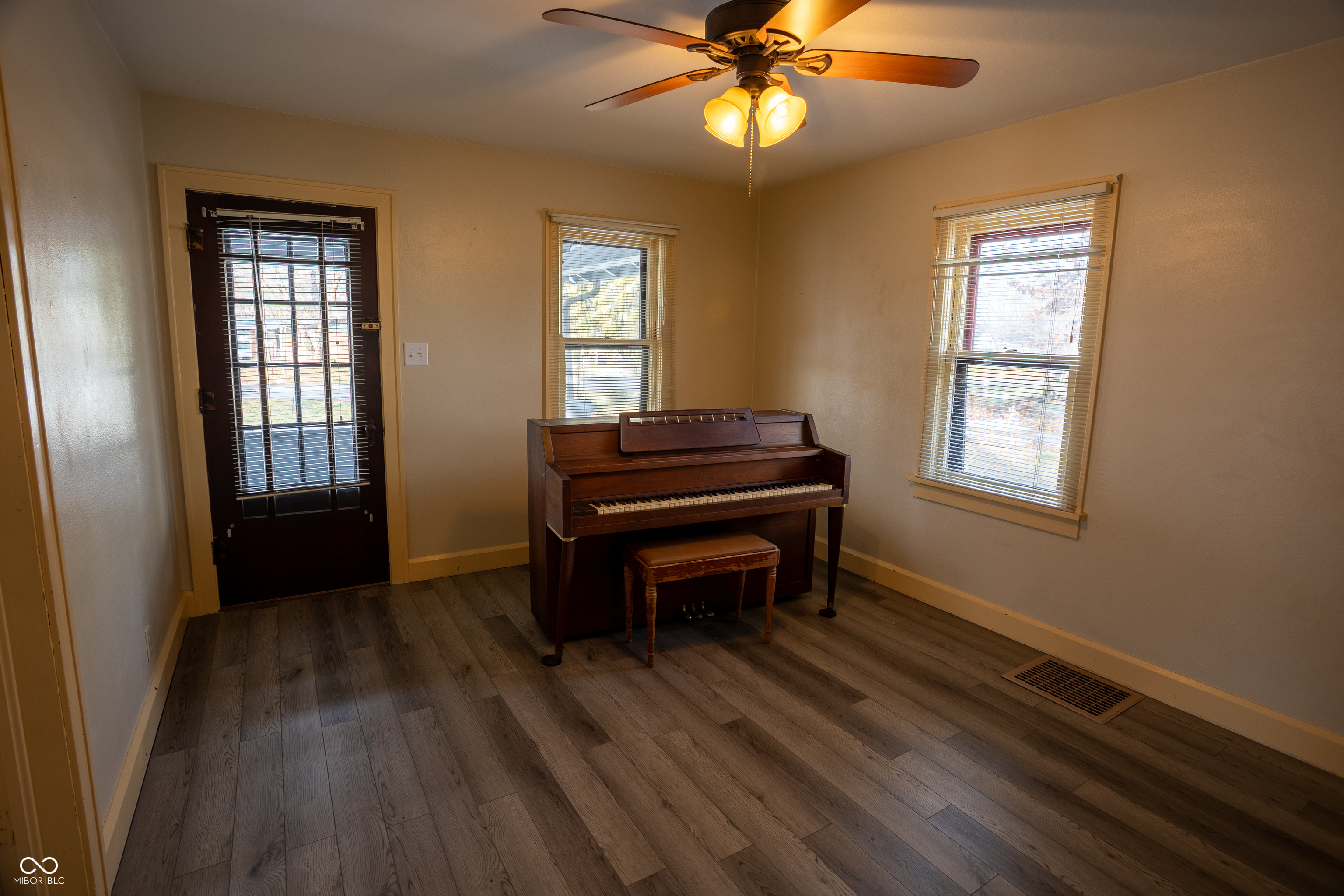 2405 East 38th Street Anderson, IN 46013 - Photo 12 of 41