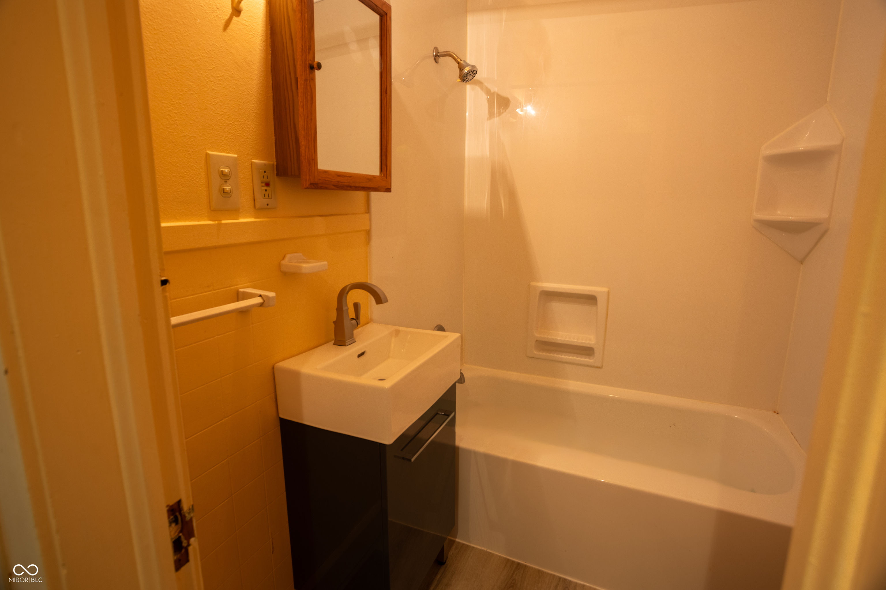 2405 East 38th Street Anderson, IN 46013 - Photo 30 of 41