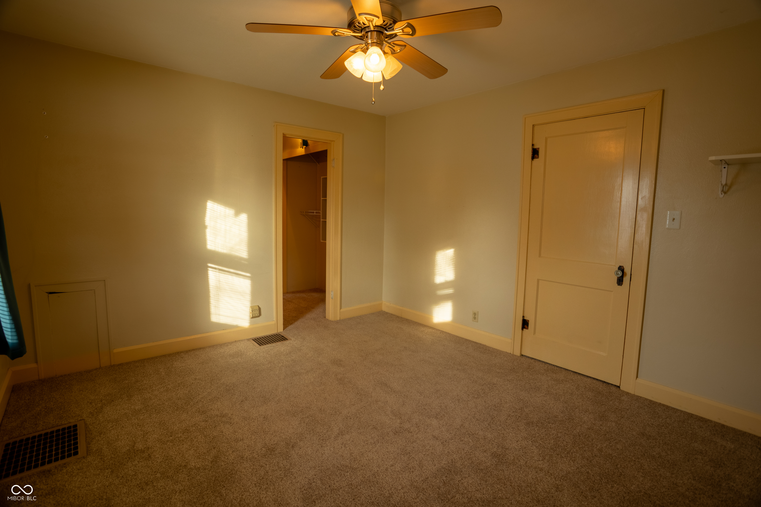 2405 East 38th Street Anderson, IN 46013 - Photo 32 of 41