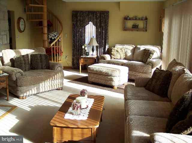 227E Pleasant View Road Halifax, PA 17032 - Photo 3 of 12