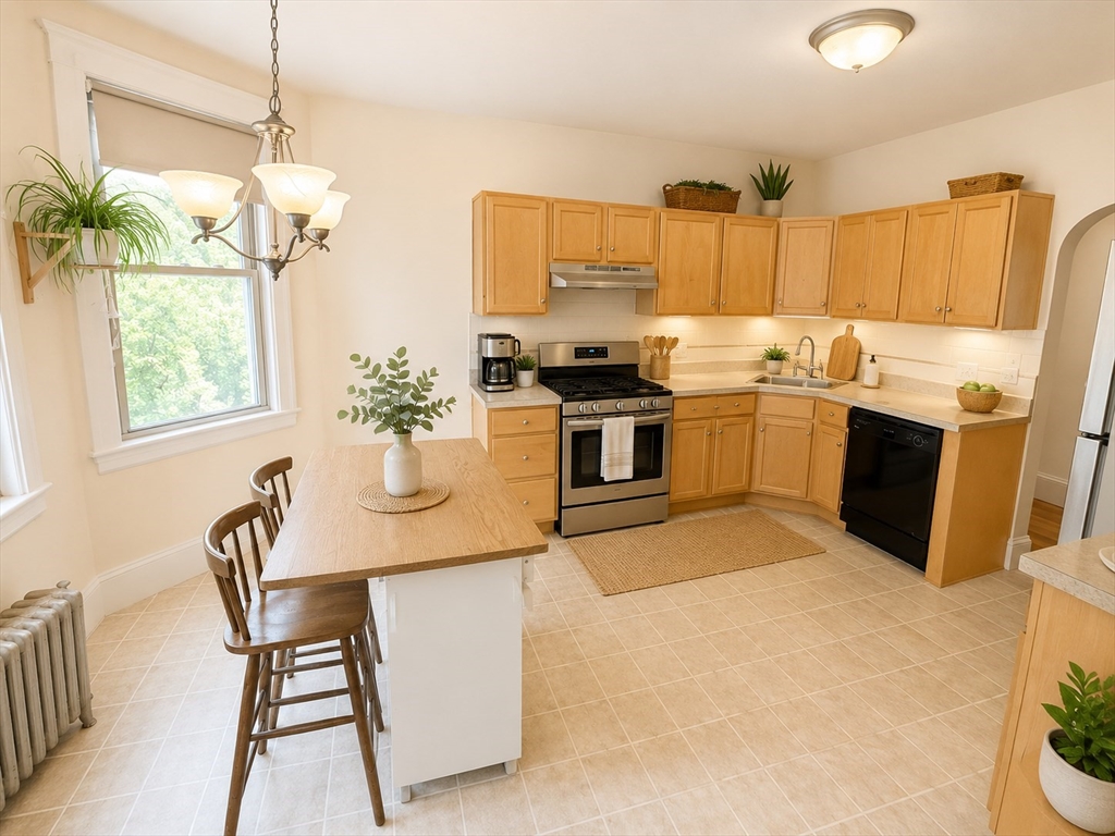 67 Nottinghill Road, Unit 4 Boston, MA 02135 - Photo 6 of 16