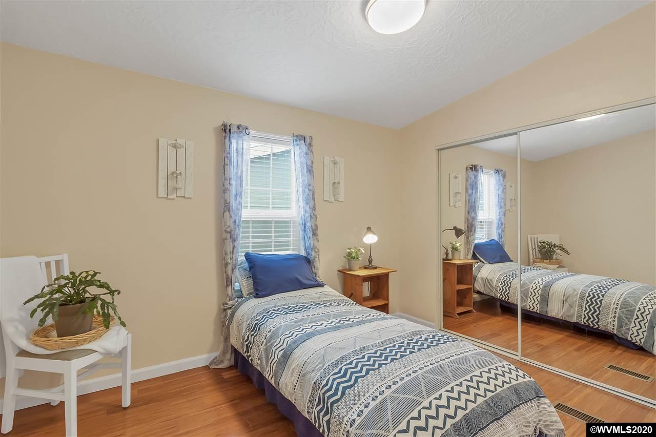 760 South Grice Loop Jefferson, OR 97352 - Photo 14 of 30 Gallery Image 14